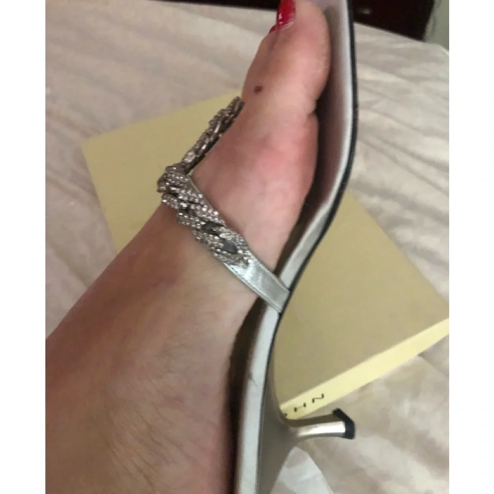 St. John size 10 silver rhinestone kitten heel w/ silver wore 1-2x